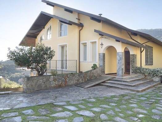 Haus zum Kauf 975.000 € 397 m² Alassio 17021