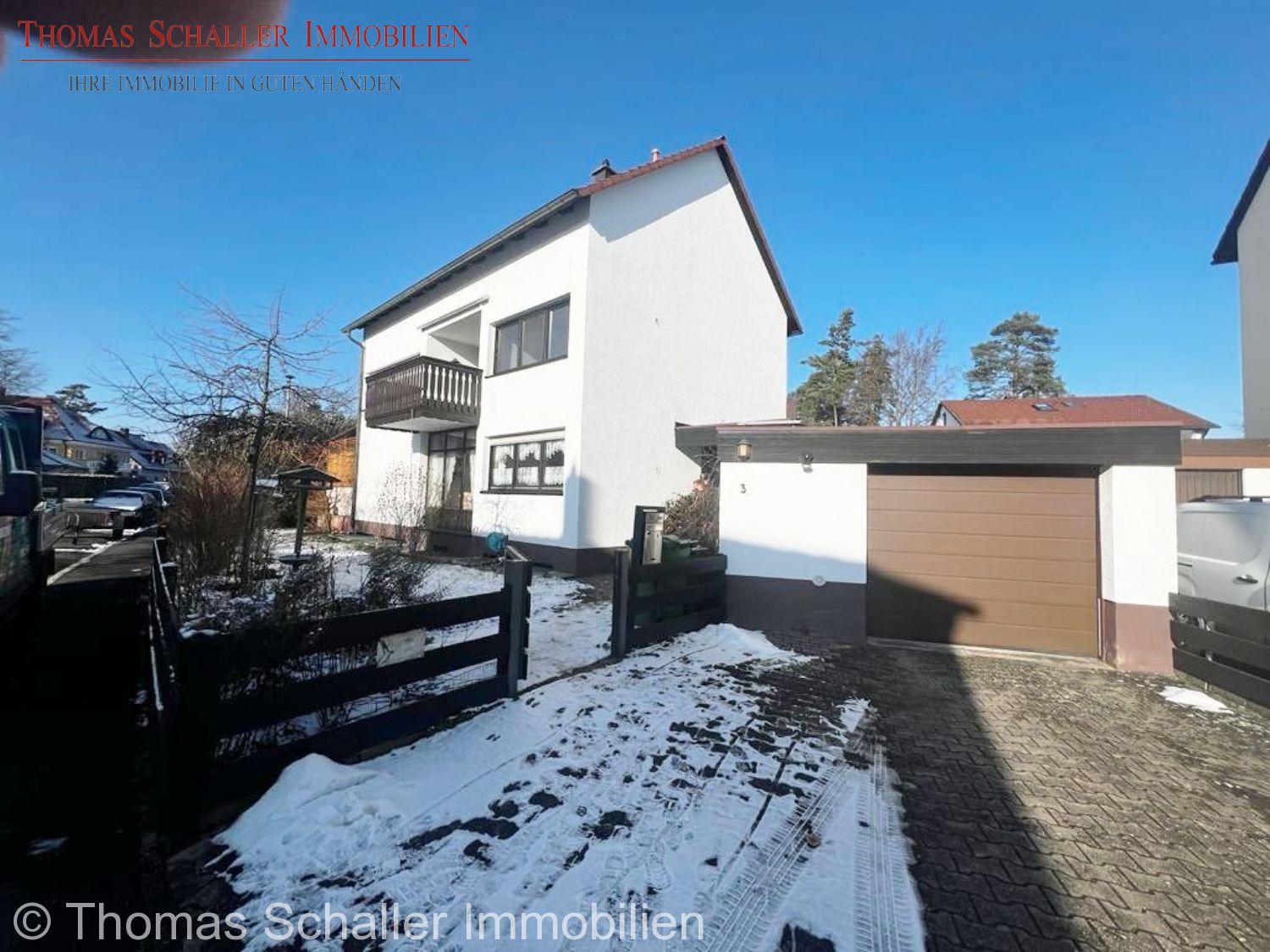 Mehrfamilienhaus zum Kauf 797.000 € 7 Zimmer 250 m²<br/>Wohnfläche 397 m²<br/>Grundstück Weiherhof Zirndorf 90513