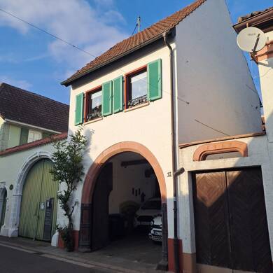 Haus zum Kauf 290.000 € 9 Zimmer 280 m² 331 m² Grundstück frei ab sofort Diedesfeld Neustadt an der Weinstraße 67434