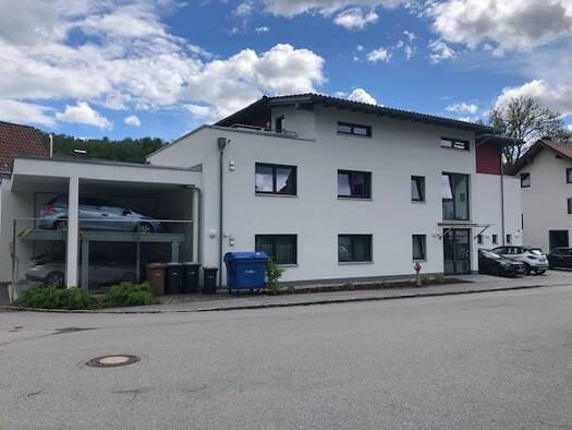 Wohnung zur Miete 850 € 3 Zimmer 85,7 m² 1. Geschoss frei ab 01.03.2026 Deggendorf 94469