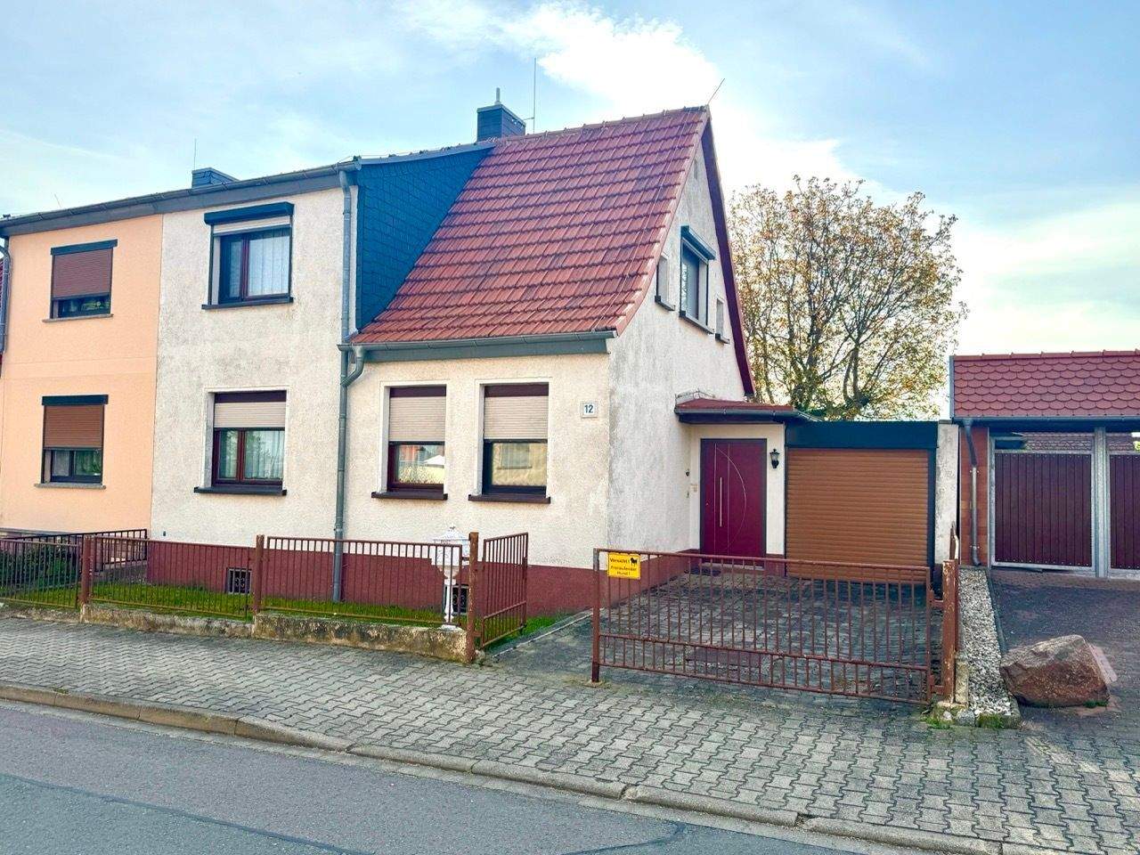 Immobilie in Ballenstedt - Prima Lage, Einfamilienhaus mit gepflegtem Grundstück und Wintergarten - Bild 0
