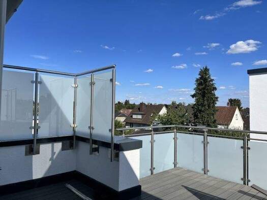 WG-Zimmer zur Miete - Erstbezug 2.490 € 3 Zimmer 155 m² 2. Geschoss frei ab sofort Schulstrasse Schwalbach 65824