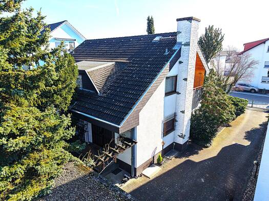 Einfamilienhaus zum Kauf provisionsfrei 843.000 € 5 Zimmer 213 m² 583 m² Grundstück frei ab sofort Griesheim 64347