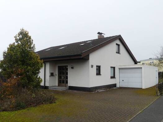 Einfamilienhaus zum Kauf provisionsfrei 261.100 € 4 Zimmer 186 m² 588 m² Grundstück Vellmar-West Vellmar 34246