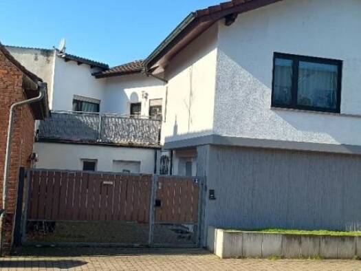 Mehrfamilienhaus zum Kauf provisionsfrei 669.000 € 9 Zimmer 282 m² 399 m² Grundstück Dieburg 64807
