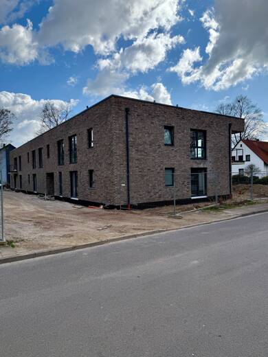 Wohnung zur Miete 900 € 2 Zimmer 83,3 m² EG frei ab sofort Langendamm Nienburg (Weser) 31582