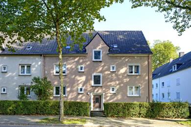 Wohnung zur Miete 389 € 2,5 Zimmer 43,1 m² Dachgeschoss, 2. Geschoss Plaßhofsbankstraße 2 Kray Essen 45309