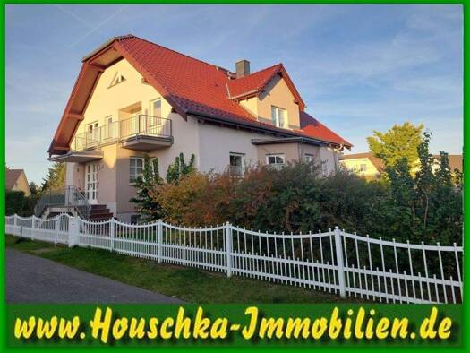 Einfamilienhaus zum Kauf 890.000 € 8 Zimmer 254 m² 650 m² Grundstück frei ab sofort Hohen Neuendorf 16540