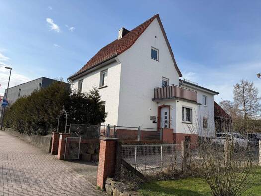 Mehrfamilienhaus zur Versteigerung provisionsfrei 260.000 € 7 Zimmer 223 m² 1.979 m² Grundstück frei ab sofort Wolfhager Straße 21 Breuna 34479