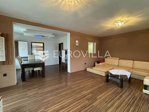 Haus zum Kauf 289.000 € 7 Zimmer 360 m² Dakovo Đakovo 31400