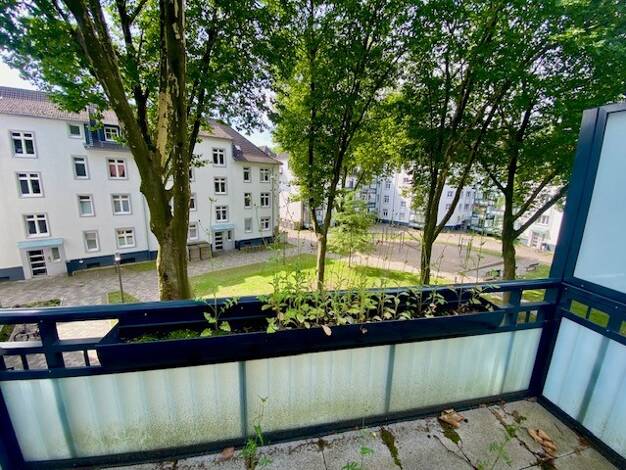 Wohnung zur Miete 720 € 2 Zimmer 79,1 m² 1. Geschoss frei ab 28.08.2026 Zwinglistr. 7b Nordviertel Essen 45141
