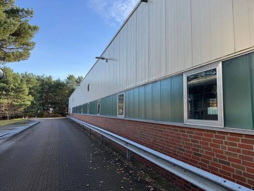 Lagerhalle zur Miete 2.970 m² Lagerfläche teilbar ab 2.200 m² Neu Hagen Lüneburg 21337