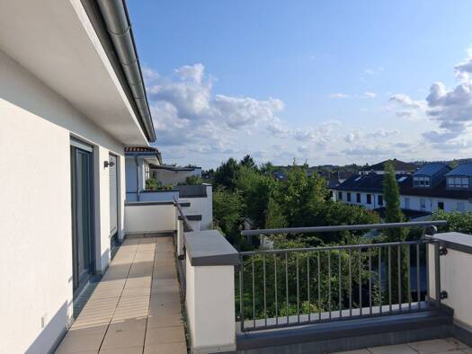 Penthouse zur Miete 1.790 € 3 Zimmer 95 m² 3. Geschoss frei ab sofort Hofheim Hofheim am Taunus 65719