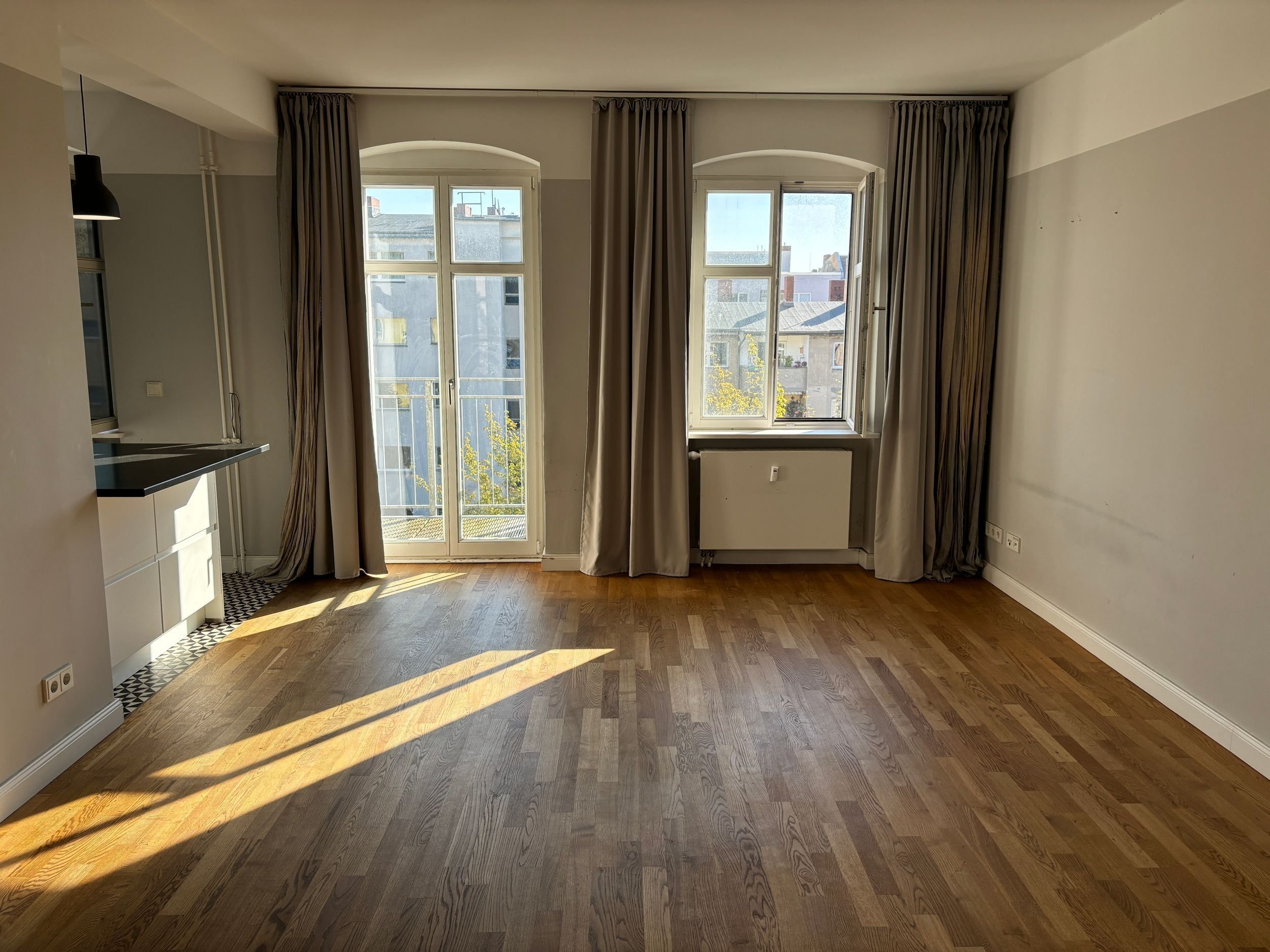 Maisonette zur Miete 3.000 € 5 Zimmer 170 m²<br/>Wohnfläche 4.<br/>Geschoss 15.10.2024<br/>Verfügbarkeit Rostocker Straße 17 Moabit Berlin 10553