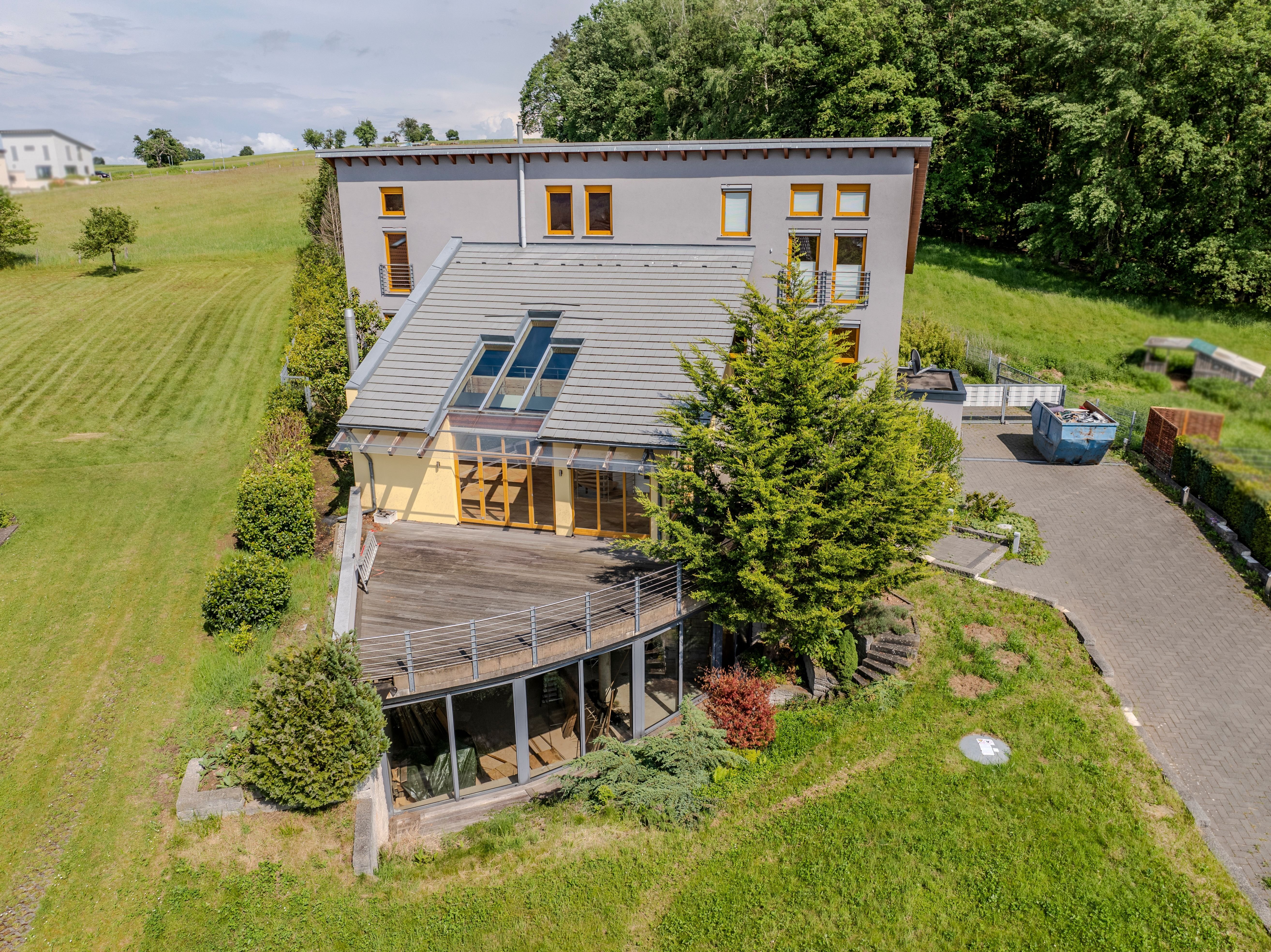 Einfamilienhaus zum Kauf 899.000 € 7 Zimmer 419 m²<br/>Wohnfläche 2.135 m²<br/>Grundstück Lützel-Wiebelsbach Lützelbach 64750