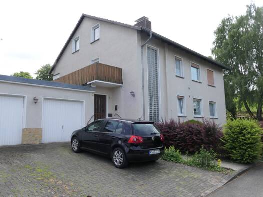 Mehrfamilienhaus zum Kauf provisionsfrei 239.000 € 9 Zimmer 275 m² 800 m² Grundstück Niederelsungen Wolfhagen 34466