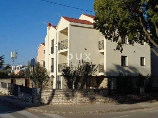 Wohnung zur Miete 250 € 4 Zimmer 164 m² EG Diklo - Puntamika