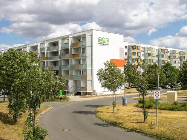 Wohnung zur Miete 471 € 4 Zimmer 67,2 m² 1. Geschoss Saalering 2 Heide Nord West 06120