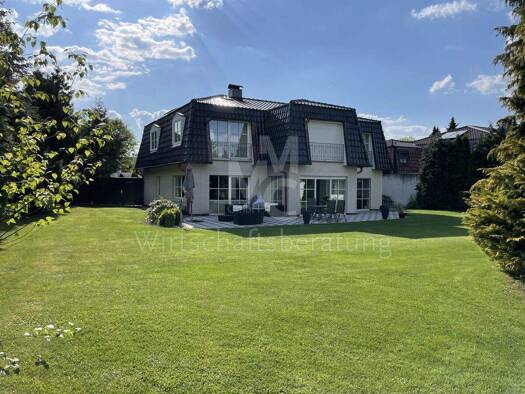 Einfamilienhaus zum Kauf 1.295.000 € 7 Zimmer 319 m² 1.449 m² Grundstück Altwarmbüchen Isernhagen / Altwarmbüchen 30916