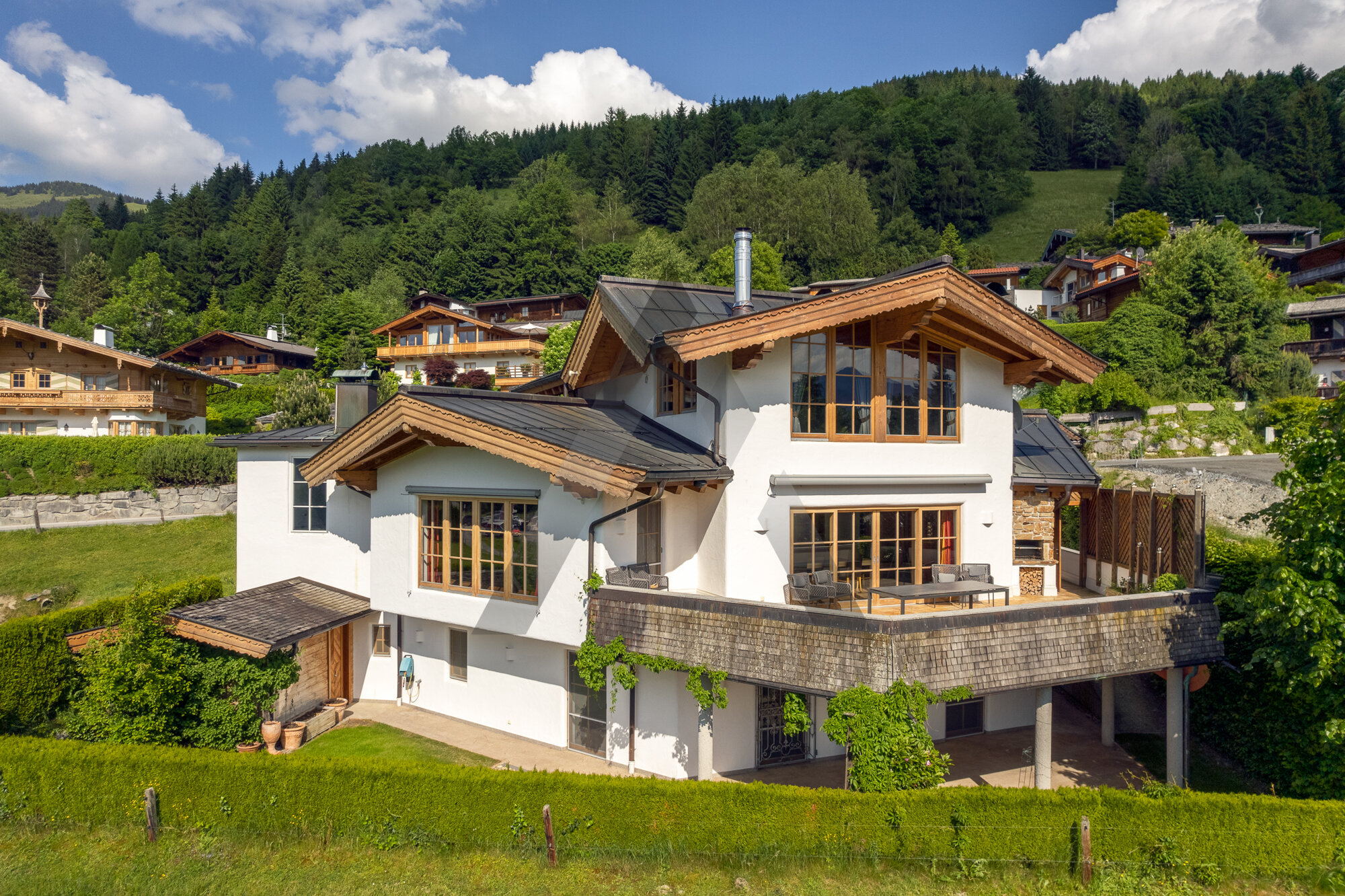 Einfamilienhaus zum Kauf 5 Zimmer 295 m²<br/>Wohnfläche 626 m²<br/>Grundstück Aurach bei Kitzbühel 6371