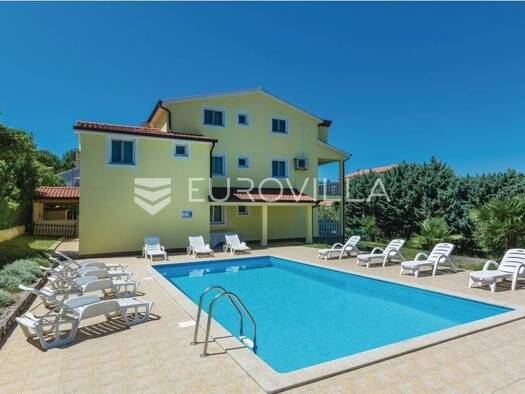 Haus zum Kauf 2.100.000 € 15 Zimmer 510 m² Mugeba Valkarin