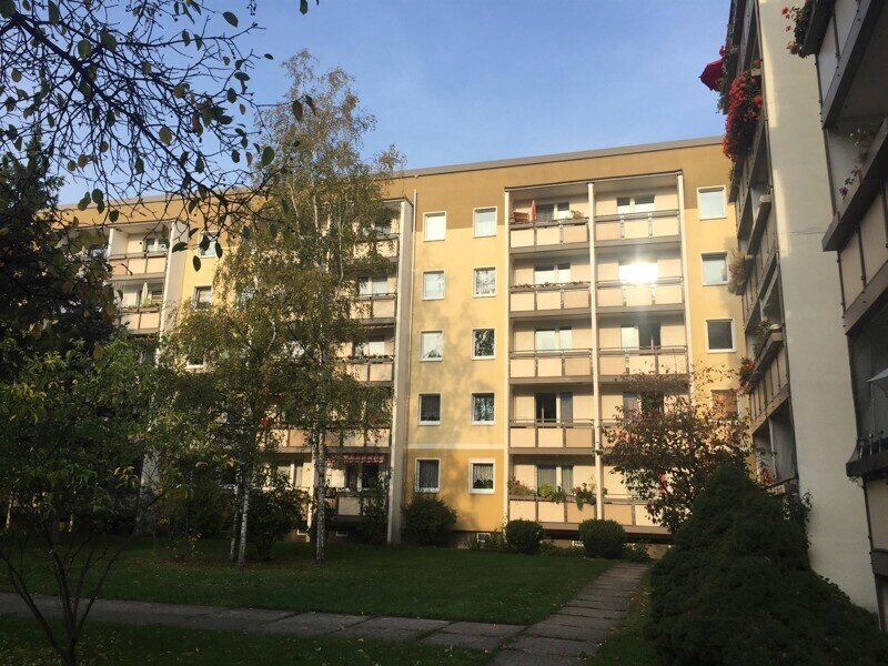 Wohnung zur Miete 427 € 3 Zimmer 56,9 m²<br/>Wohnfläche 4.<br/>Geschoss 17.01.2025<br/>Verfügbarkeit Jessener Str. 23 Dobritz-Süd (Jessener Str.) Dresden 01257