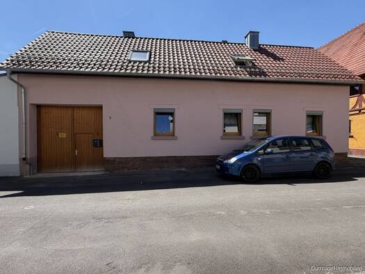 Einfamilienhaus zum Kauf 169.000 € 6 Zimmer 112 m² 839 m² Grundstück Böttigheim Neubrunn 97277