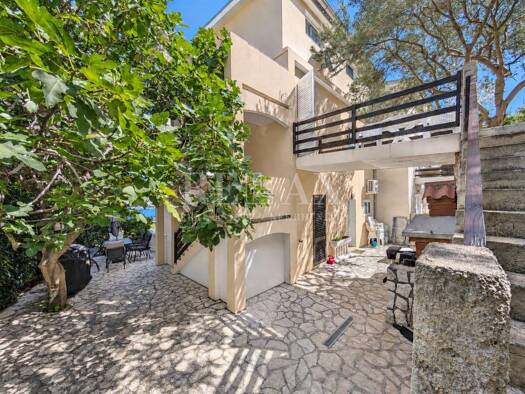 Mehrfamilienhaus zum Kauf 360.000 € 10 Zimmer 147 m² Pag Pag 23250