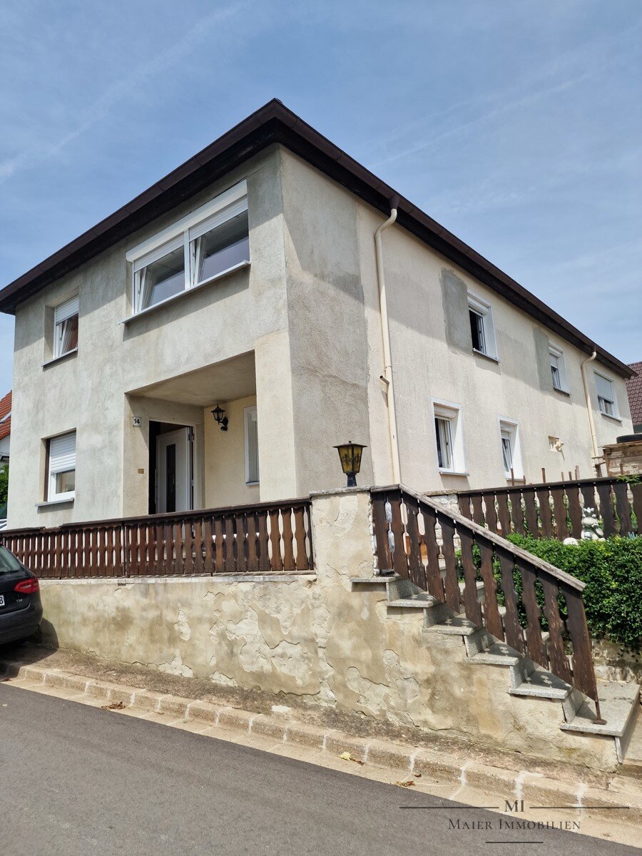 Einfamilienhaus zum Kauf 376.000 € 7 Zimmer 200 m²<br/>Wohnfläche 362 m²<br/>Grundstück Auernheim Treuchtlingen 91757