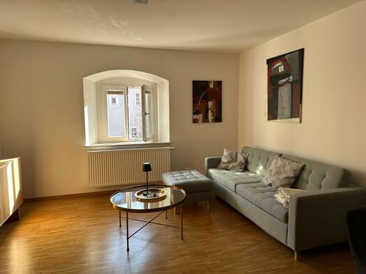 Wohnung zur Miete 1.515 € 2 Zimmer 71 m² Geschoss 1/2 frei ab 01.07.2026 Innenstadt Regensburg 93047