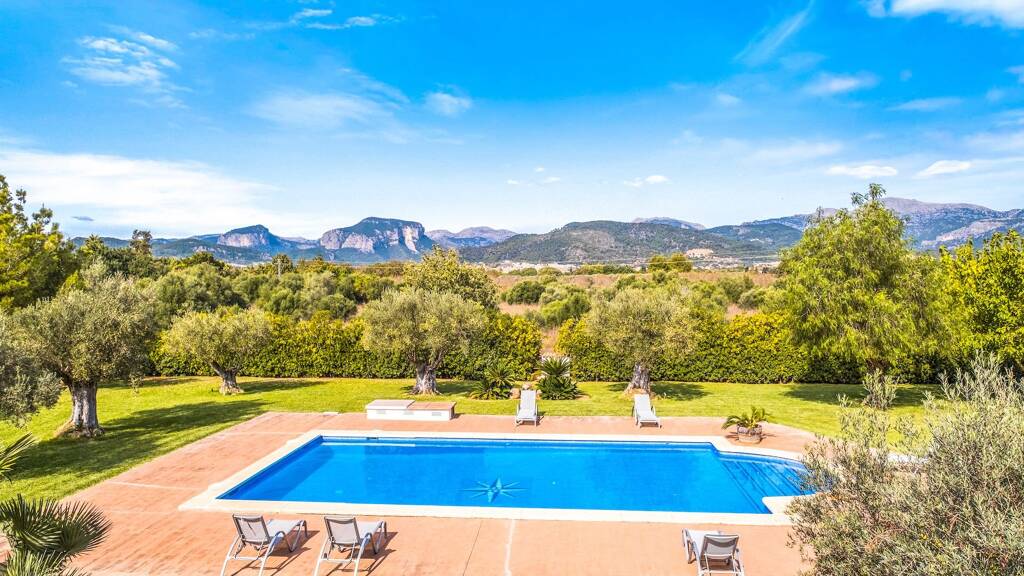 Landhaus zum Kauf 2.100.000 € 11 Zimmer 789 m² 11.000 m² Grundstück Inca 07300