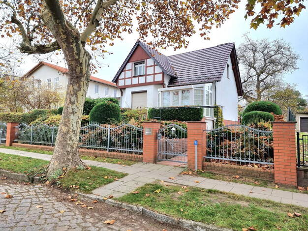 Einfamilienhaus zum Kauf provisionsfrei 695.000 € 5 Zimmer 134,7 m² 1.392 m² Grundstück Hohen Neuendorf 16540 Hohen Neuendorf 16540