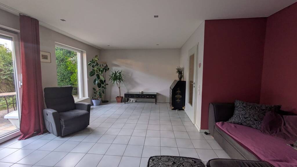 Reihenhaus zur Miete 2.100 € 6 Zimmer 133 m² 268 m² Grundstück frei ab 01.07.2026 Steinbach 61449