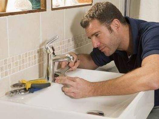 Praxis zur Miete 1.365 € 129,9 m² Bürofläche Westpreußenring 162 Kücknitz Lübeck 23569