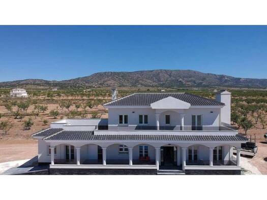 Villa zum Kauf 547.000 € 4 Zimmer 245 m² 10.000 m² Grundstück Pinós 03650