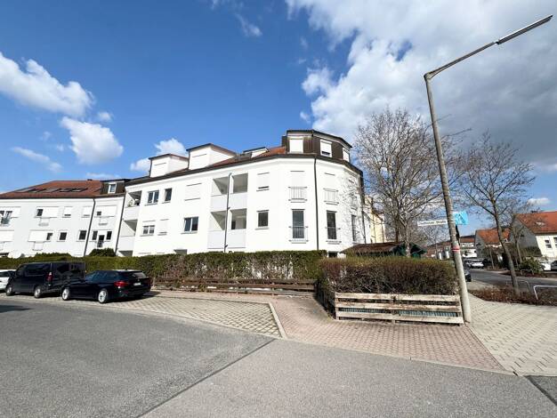 Wohnung zum Kauf 288.000 € 3 Zimmer 85 m² 1. Geschoss frei ab sofort Chemnitzer Straße Neumarkt Neumarkt in der Oberpfalz 92318