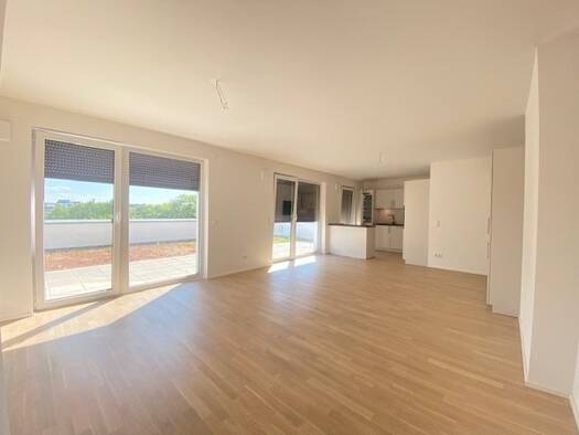 Wohnung zur Miete 2.124 € 4 Zimmer 118 m² frei ab sofort Schniegling Nürnberg 90427