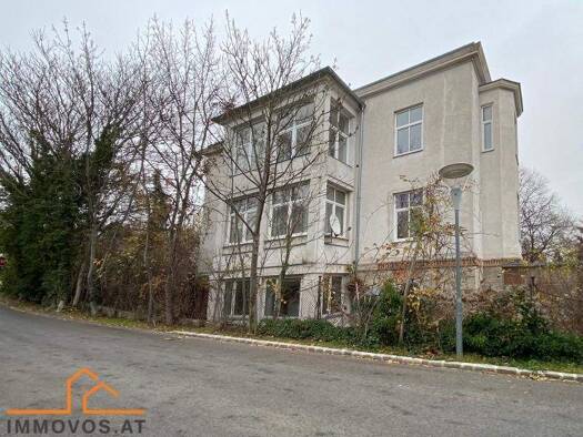 Mehrfamilienhaus zum Kauf als Kapitalanlage geeignet 990.000 € 830 m² 1.360 m² Grundstück Bad Vöslau 2540