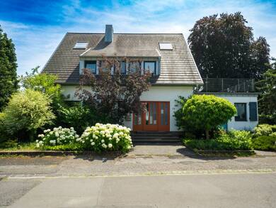 Villa zum Kauf 1.650.000 € 9 Zimmer 285 m² 1.338 m² Grundstück Düsseldorf 40468