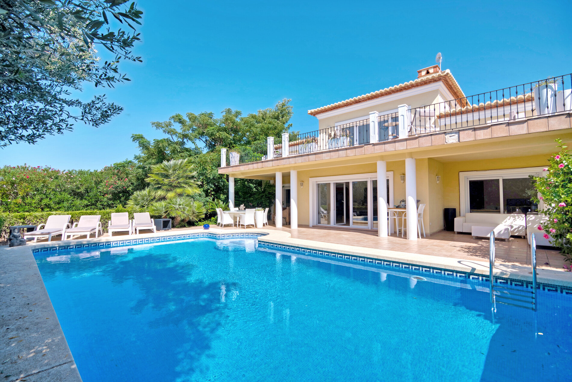 Villa zum Kauf 850.000 € 5 Zimmer 220 m²<br/>Wohnfläche 1.600 m²<br/>Grundstück Javea 03730