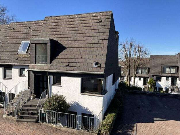 Mehrfamilienhaus zum Kauf provisionsfrei als Kapitalanlage geeignet 457.000 € 8 Zimmer 259 m² 800 m² Grundstück Kupferdreh Essen / Kupferdreh 45257