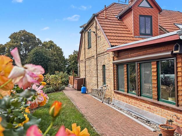 Einfamilienhaus zum Kauf 275.000 € 5 Zimmer 265 m² 6.245 m² Grundstück Dargun Dargun 17159