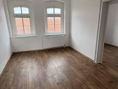 Studio zum Kauf 79.000 € 2 Zimmer 60 m² 1. Geschoss Naumburg Naumburg 06618
