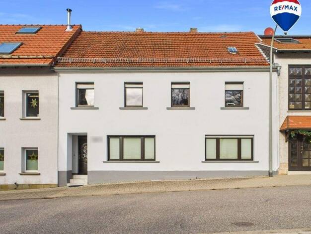 Reihenmittelhaus zum Kauf 229.000 € 6 Zimmer 170 m² 680 m² Grundstück Ormesheim Mandelbachtal 66399