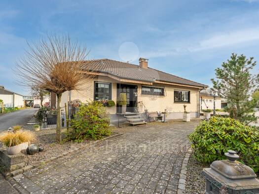 Bungalow zum Kauf 525.000 € 6 Zimmer 185 m² 1.024 m² Grundstück Heppendorf Elsdorf 50189