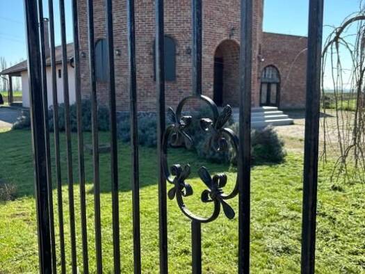 Halle/Industriefläche zum Kauf 309.000 € Put lipa, 1, Knezevi vinogradi Hrvatska, 31309 Knezevi Vinogradi