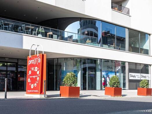 Wohnung zur Miete 1.050 € 3 Zimmer 101 m² Geschoss 3/5 frei ab sofort Hauptstraße 21 Markdorf 88677