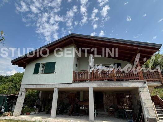 Wohnung zum Kauf 250.000 € 3 Zimmer 125 m² 2. Geschoss Porto Valtravaglia
