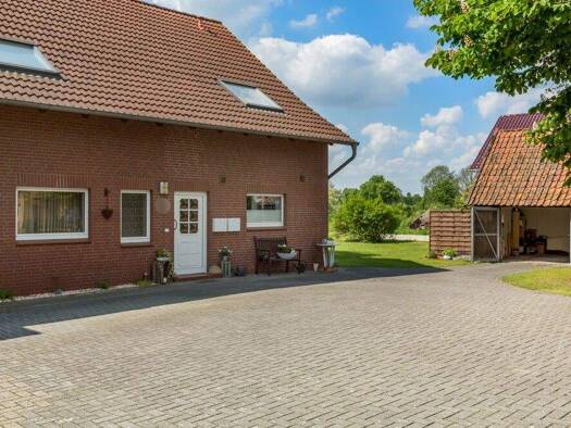 Doppelhaushälfte zum Kauf 389.000 € 6 Zimmer 167,4 m² 1.471 m² Grundstück Papenhorst Nienhagen 29336