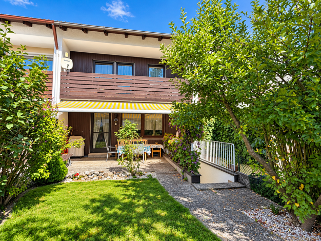 Reihenmittelhaus zum Kauf 298.000 € 4,5 Zimmer 100 m² 195 m² Grundstück frei ab sofort Lindenstraße 21 Marktl Marktl 84533